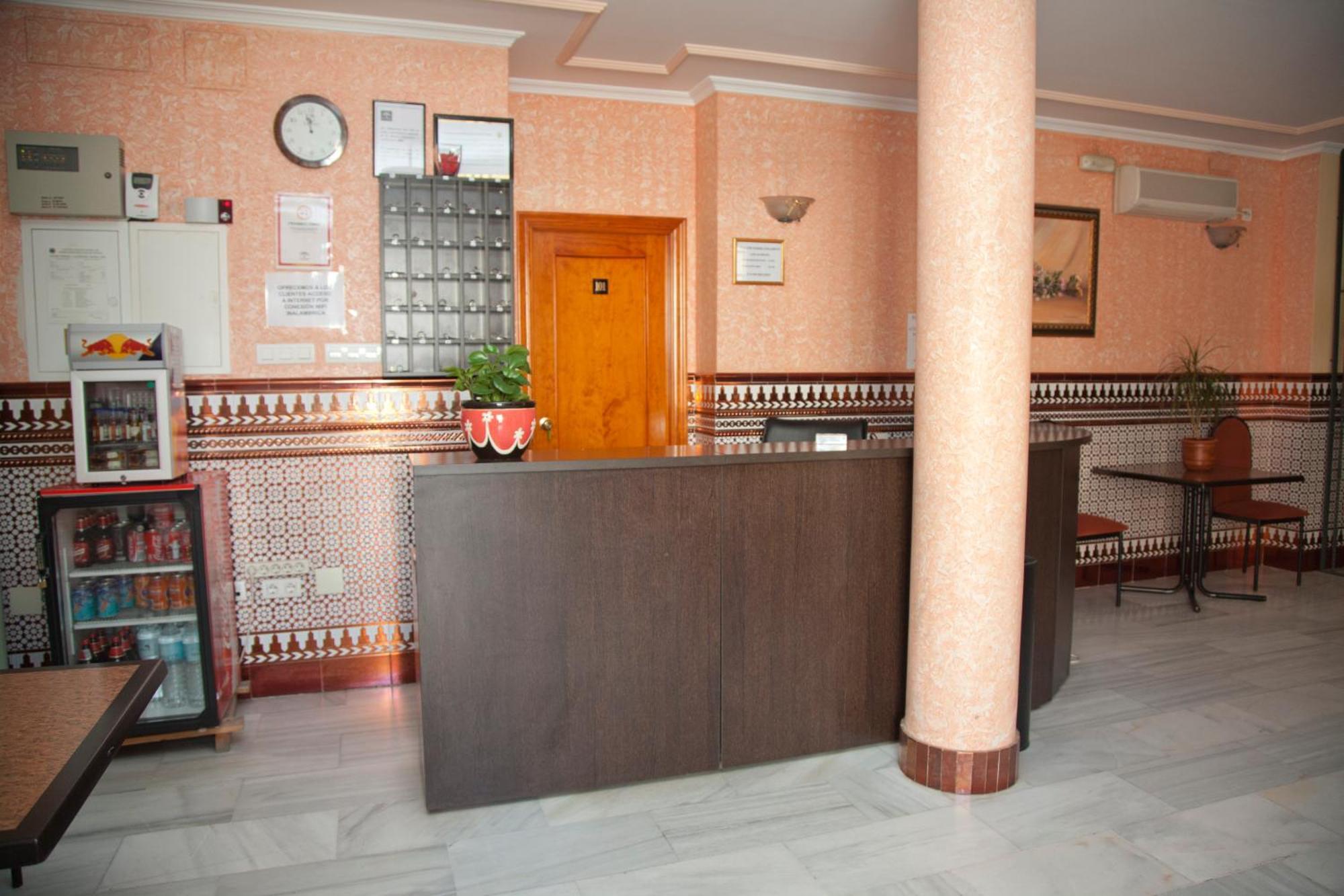 Hostal Niza San Juan Del Puerto Exterior foto